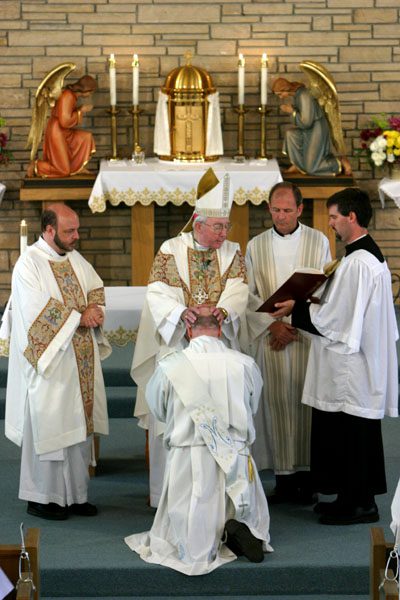 Fathers of Mercy ordination 2004